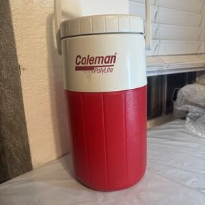Coleman‎ Polylite Water Jug Red and White Half Gallon Cooler Vintage